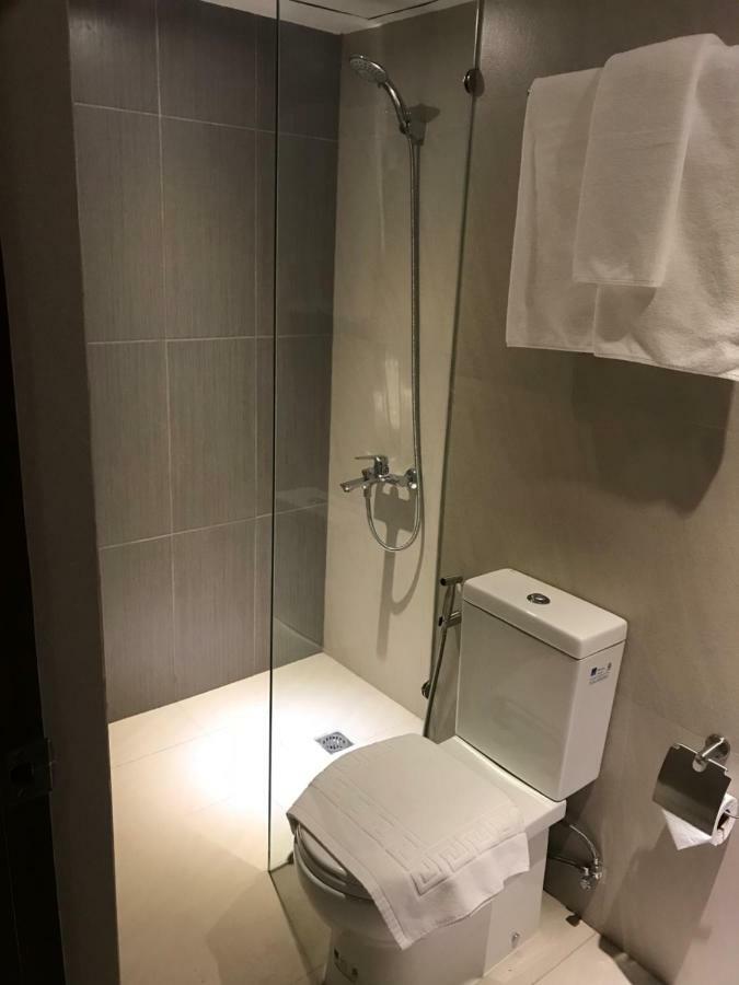 Maxx Hotel Ortigas Pasig City Екстер'єр фото